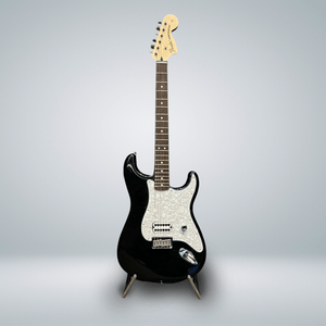 Guitarra eléctrica Fender Tom Delonge Strat BLK SEMINUEVA