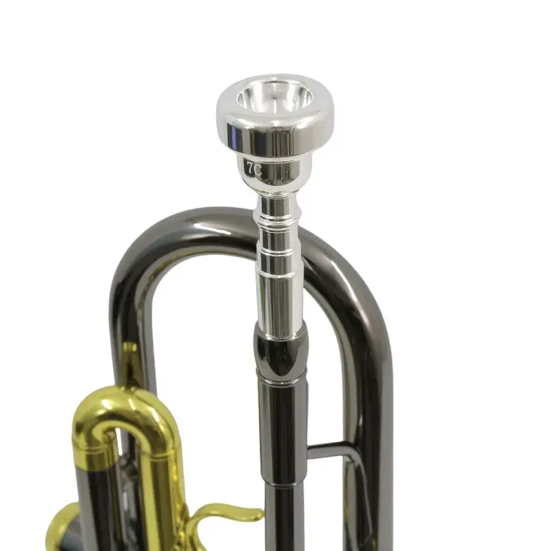 3-trompeta-baldassare-studio-black